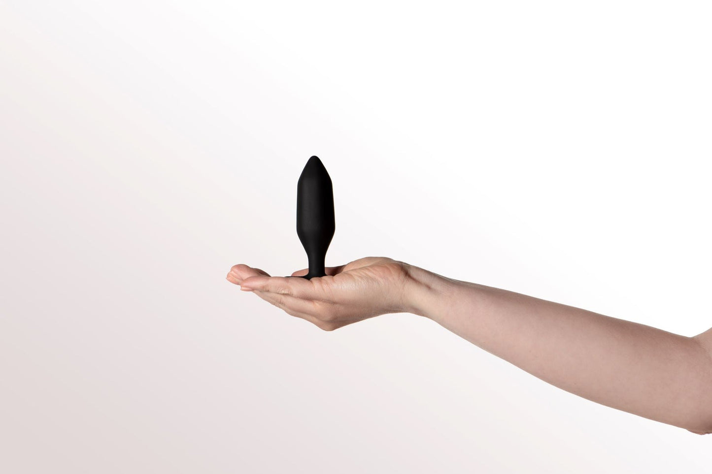 Onyx Vibrating Butt Plug Black